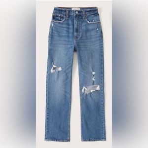 NWT Abercrombie Ultra High Rise Ankle Straight Jeans